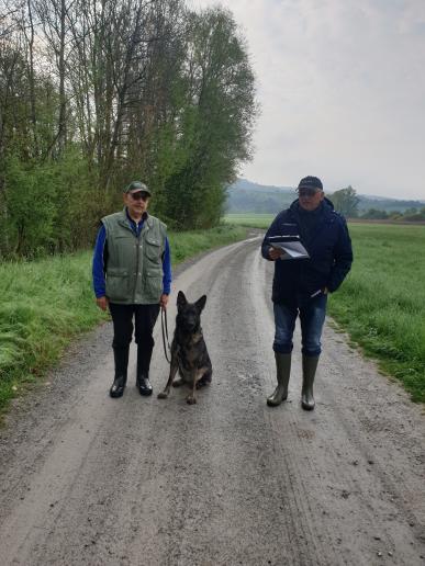 Karl-Heinz Bauer mit Onja von der Osterwiese, FPr1 mit 97 Pkt., vorzüglich